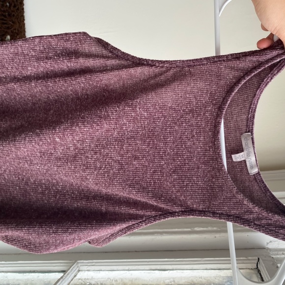 Cropped Halter Top - Picture 3 of 3